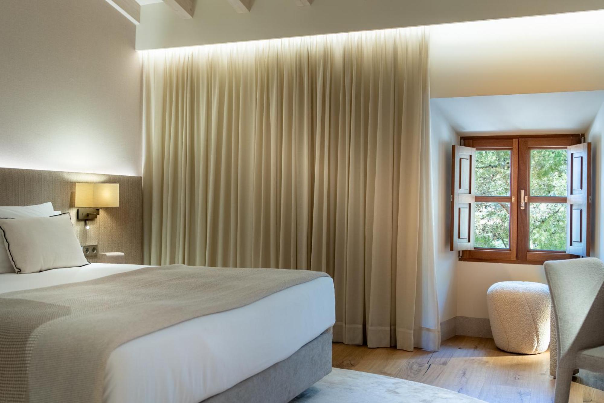 Banyols, Vignette Collection By Ihg 5* Alaro