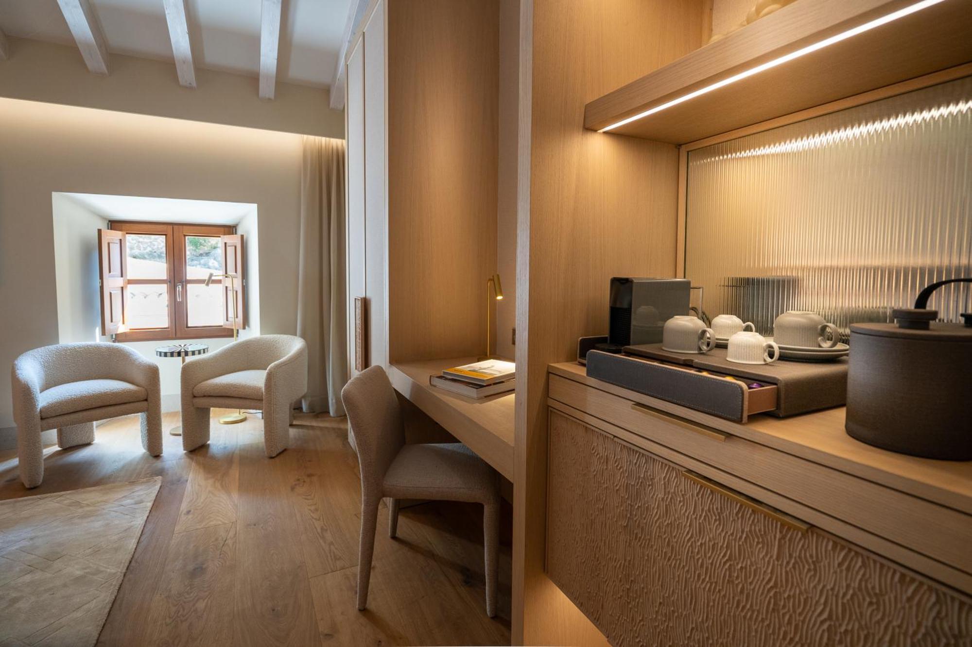Banyols, Vignette Collection By Ihg 5* Alaro